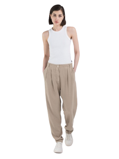 W Carrot Fit Trousers With Pleats
